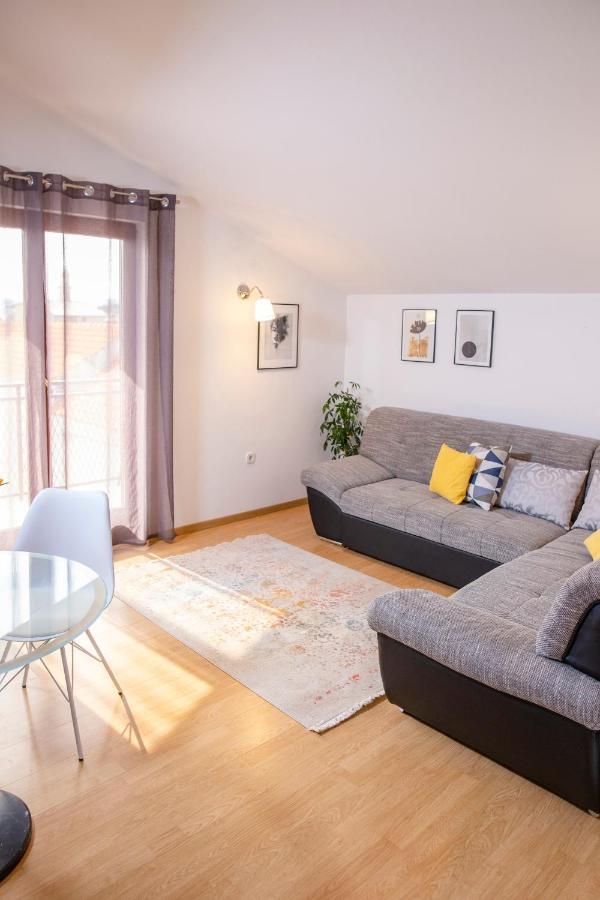 Apartman Ivo Kaštela Exterior foto