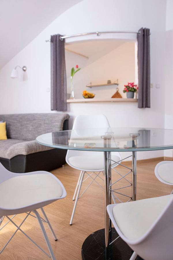 Apartman Ivo Kaštela Exterior foto