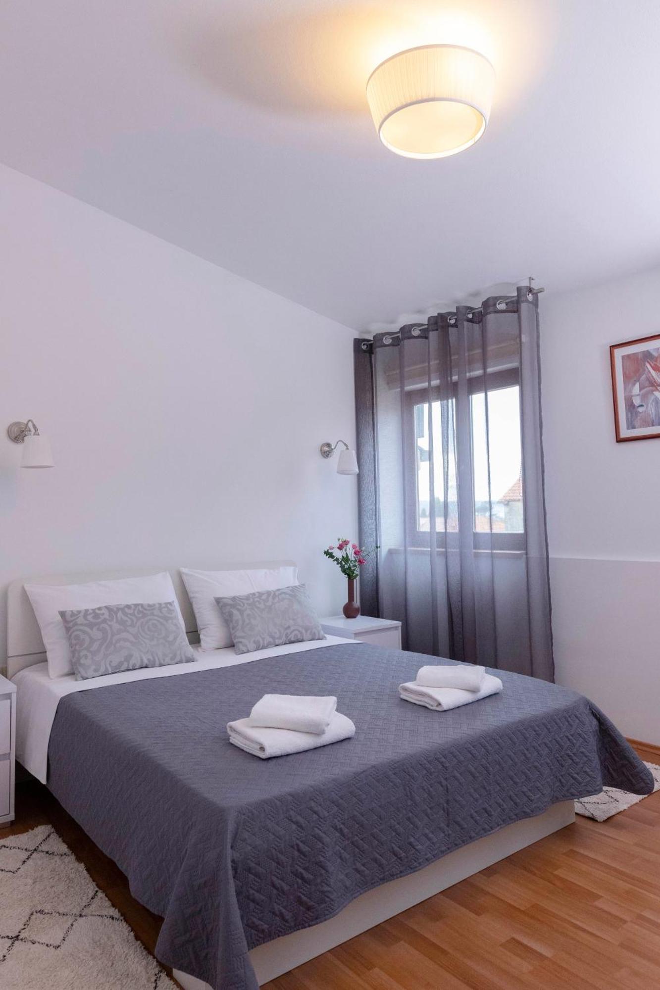 Apartman Ivo Kaštela Exterior foto