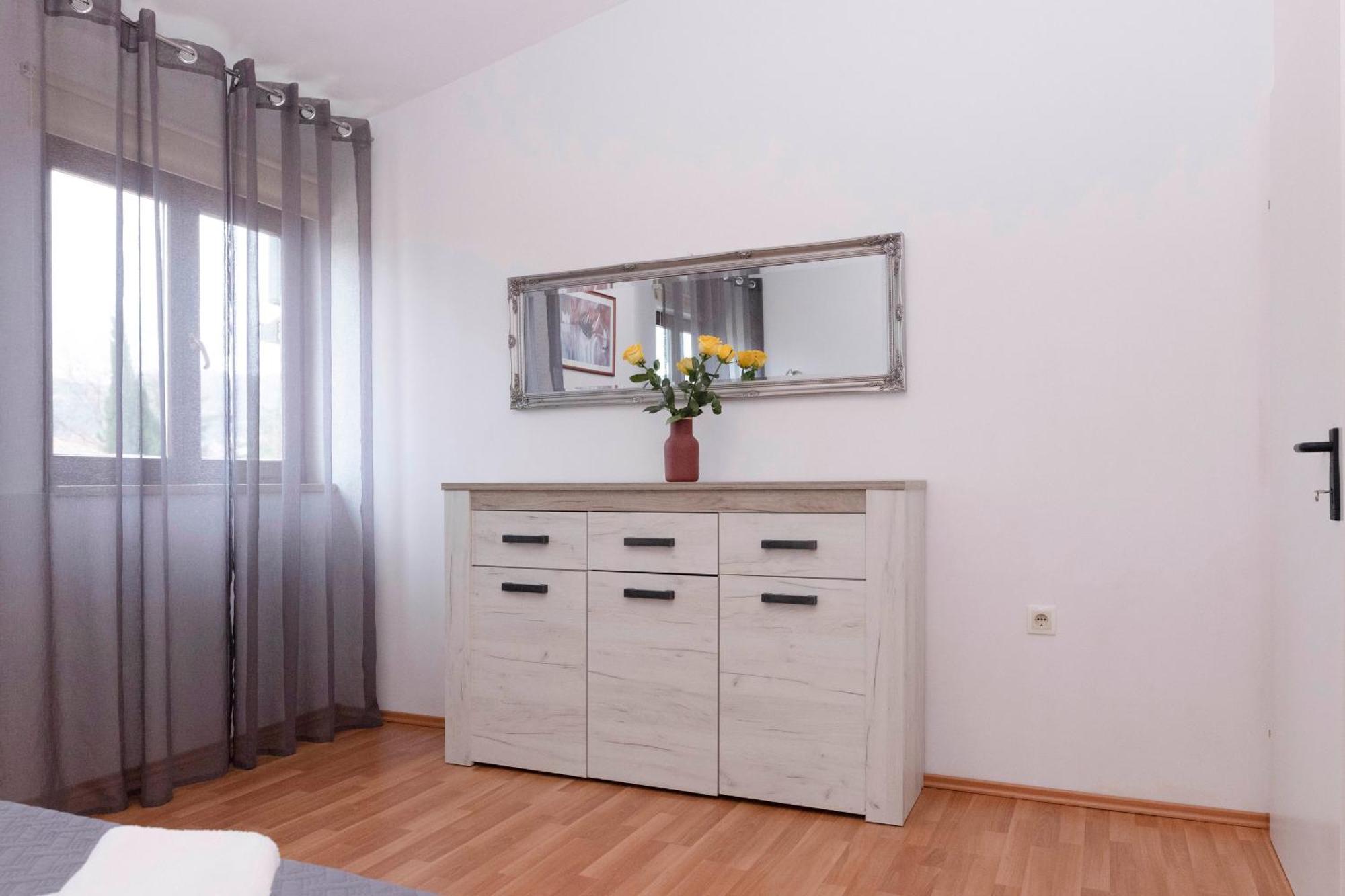 Apartman Ivo Kaštela Exterior foto