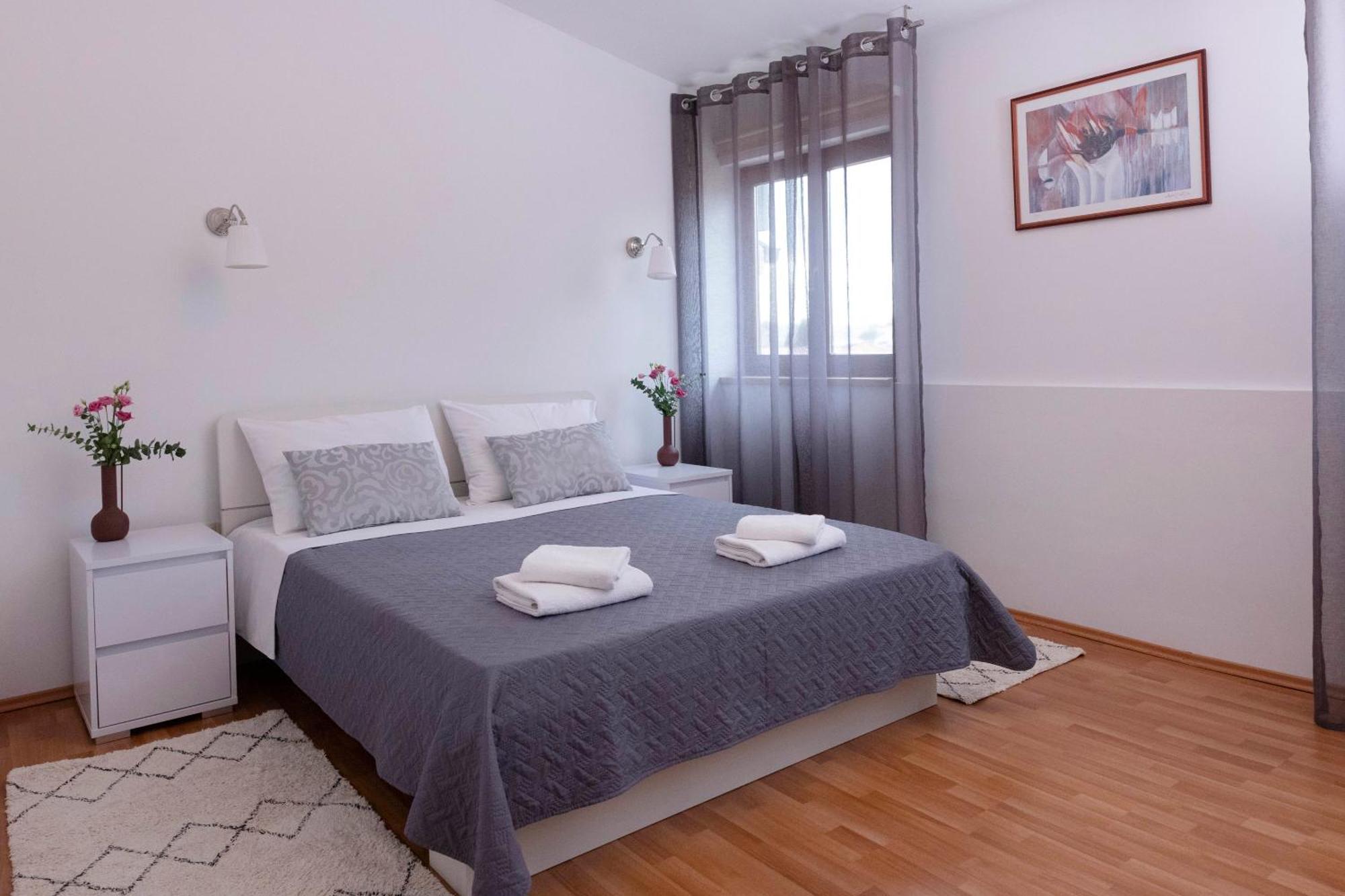 Apartman Ivo Kaštela Exterior foto