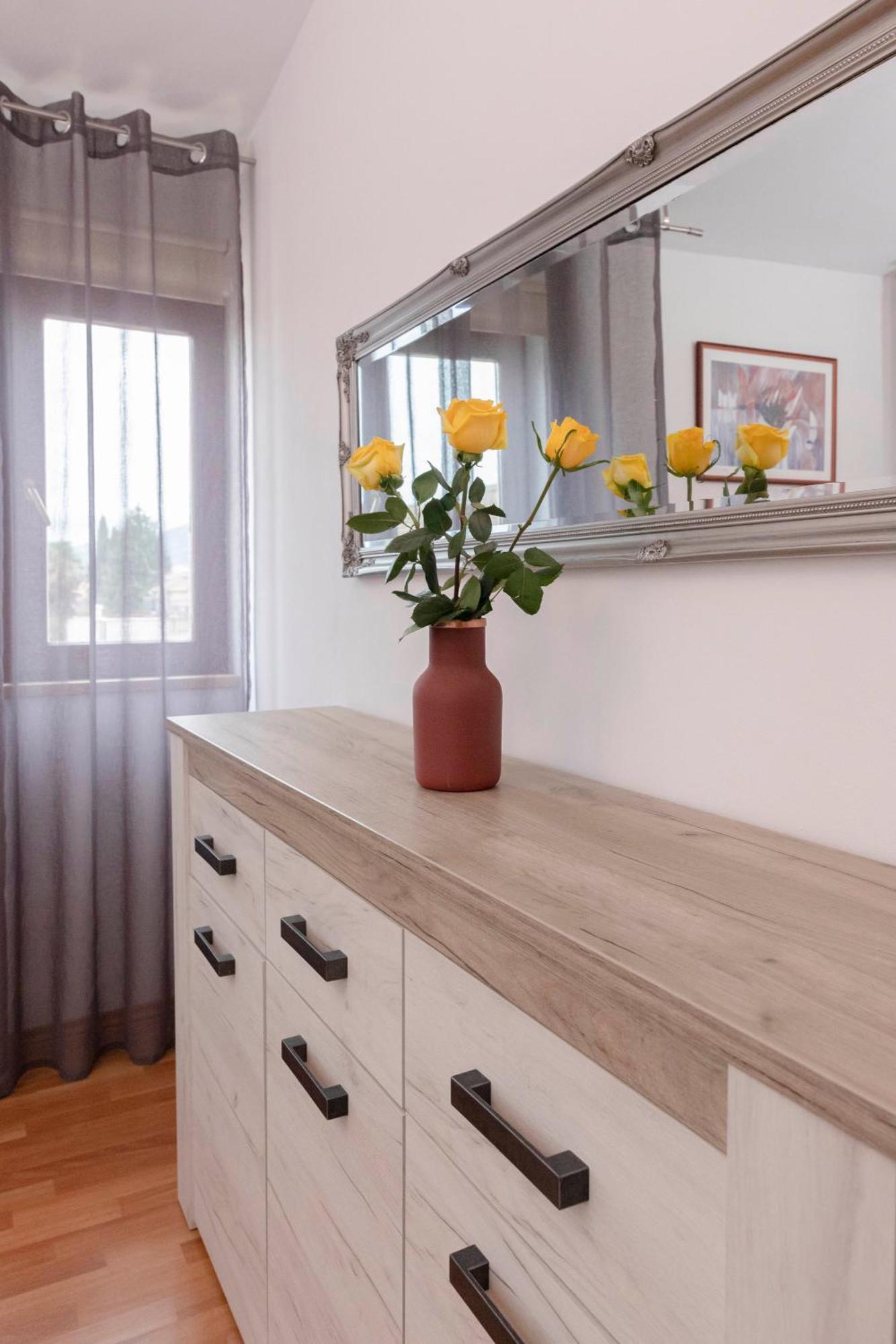 Apartman Ivo Kaštela Exterior foto